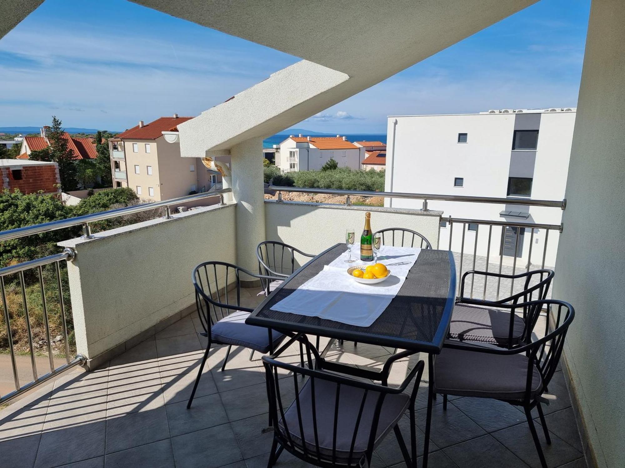 The Golden Grotto Apartments Novalja Quarto foto